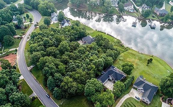 3rd image of 143 Mariner Pointe Ln