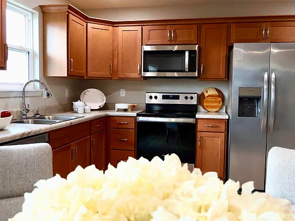 3rd image of 4377 N Toby Avenue