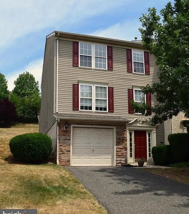 23 Creekside Dr