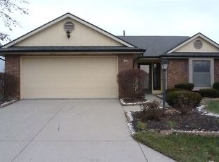 2804 Ridge Valley Dr, Fort Wayne, IN 46804