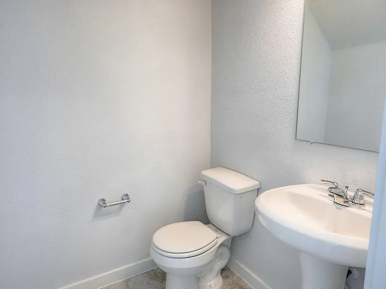 21251 Shore Bluff Dr — Photo 23