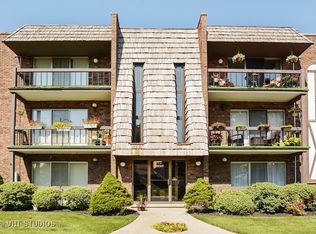 10904 Kilpatrick Ave APT 3B, Oak Lawn, IL 60453