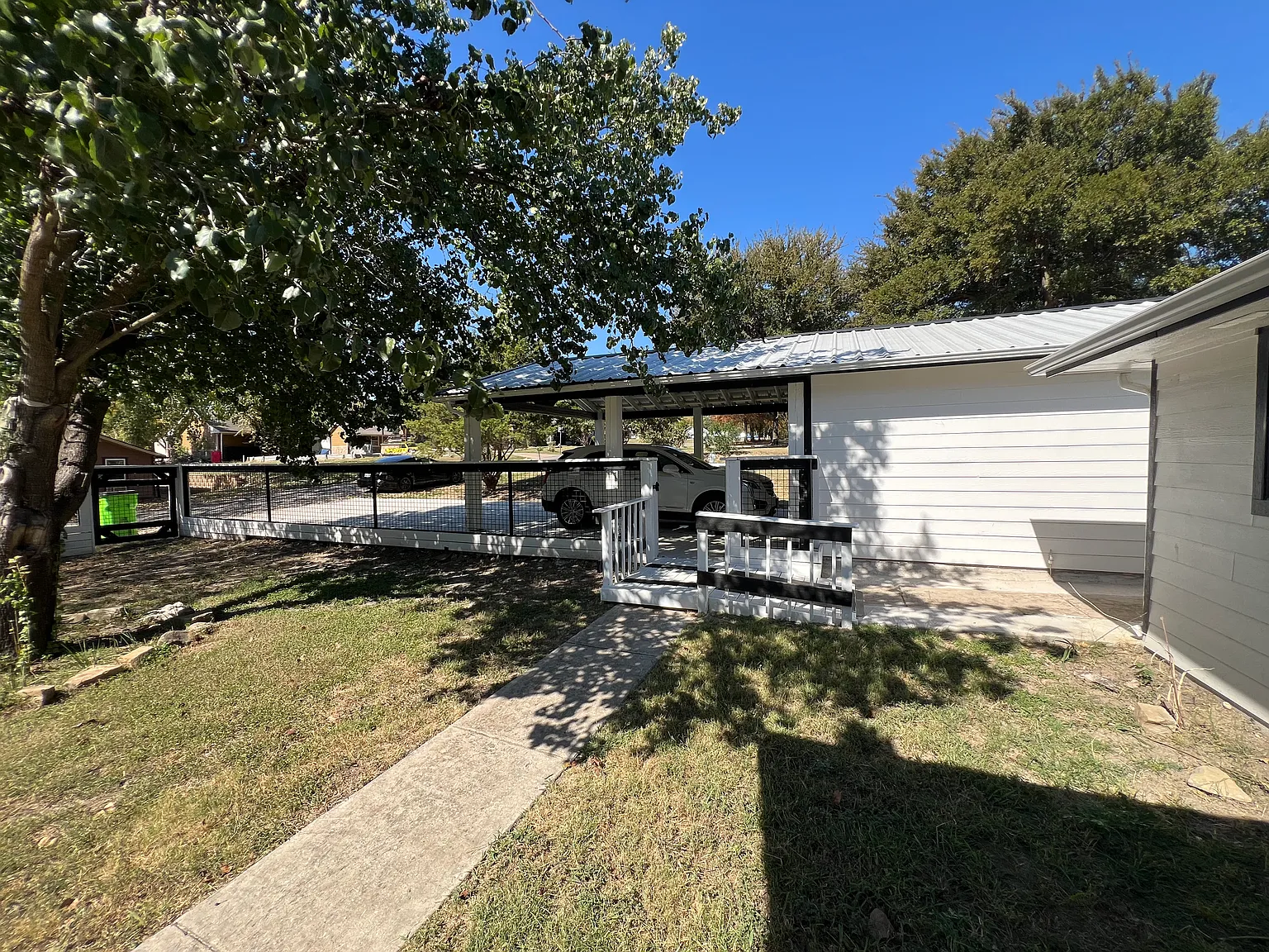 3 bed, 1683 sqft, $2,150 — Photo 1