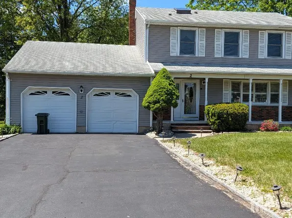 2 Lioni Ct, Piscataway, NJ 08854