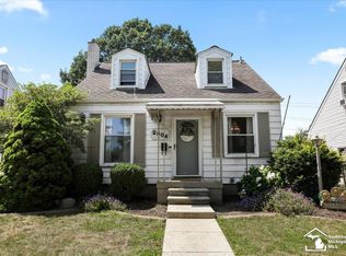 2904 Saint Paul St, Trenton, MI 48183