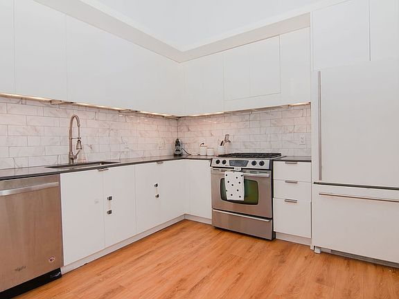 3rd image of 50 Dey St APT 333
