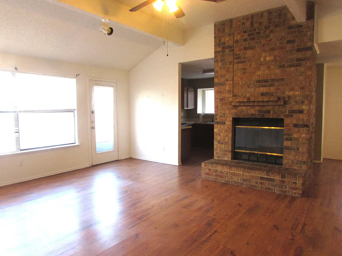 Building Photo - 5933 Inks Lake Dr