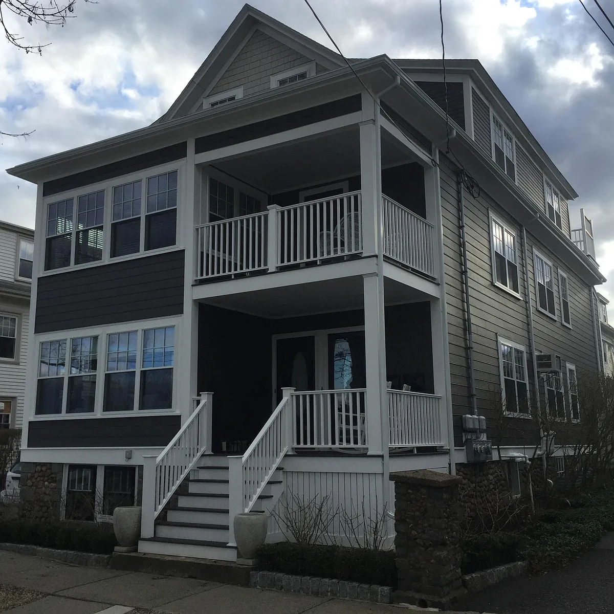 Building Photo - 14 Glover St #2