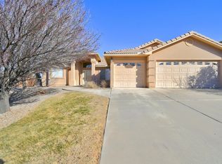 1536 Blue Spruce Dr NE, Rio Rancho, NM 87144
