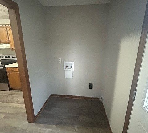 5th image of 107 Williams St