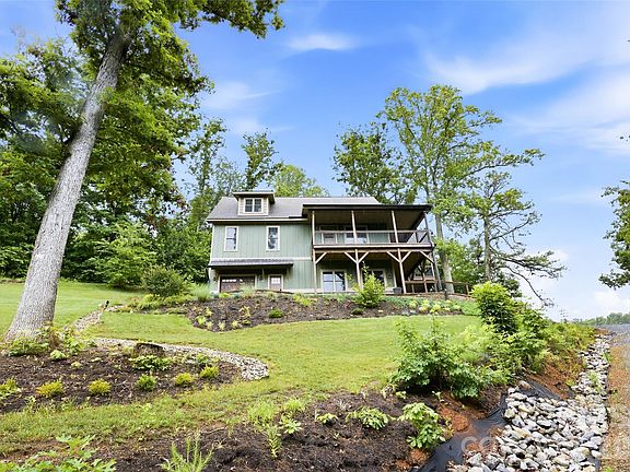 5th image of 211 Wimbledon Ct