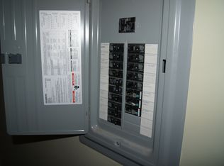 96 Pine Ave APT 1, Riverside, IL 60546