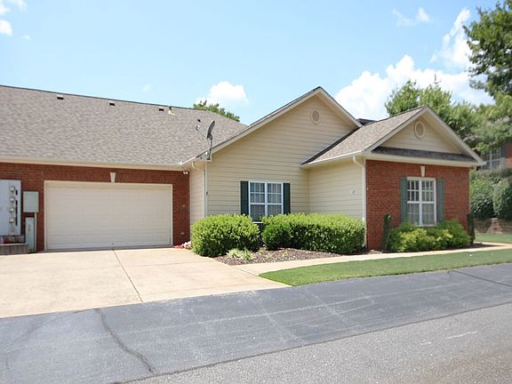 Large 2-Car Garage