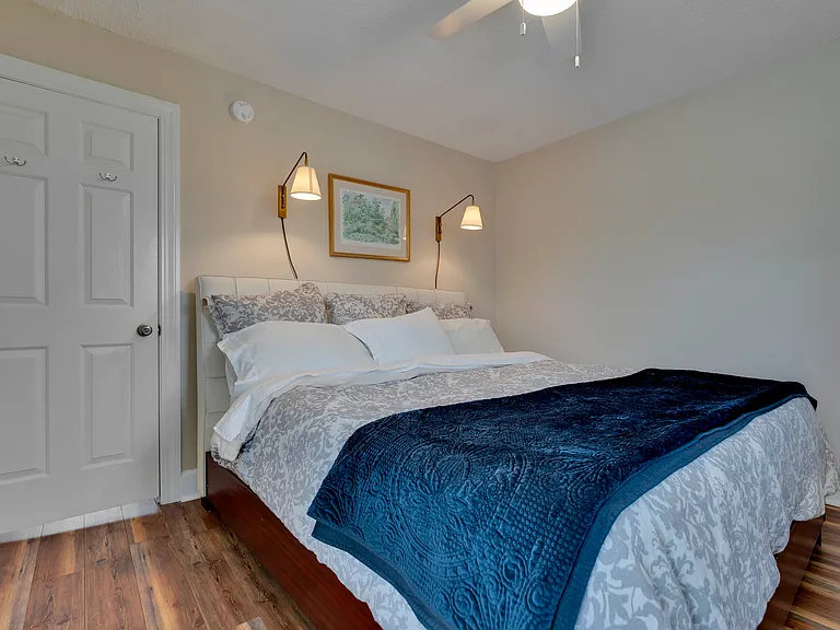 10 Dunn St #2 — Photo 8