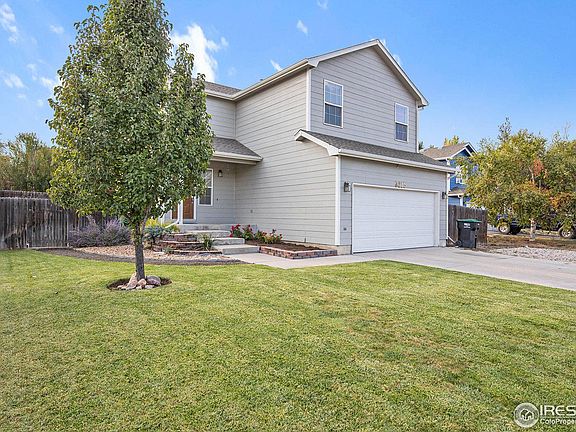 3rd image of 3215 Ellis Ct