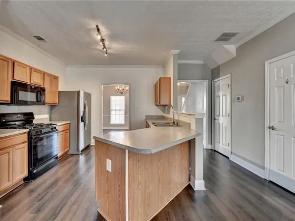 657 Kenridge Dr, Suwanee, GA 30024