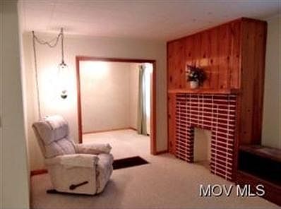 3rd image of 2611 New York Ave
