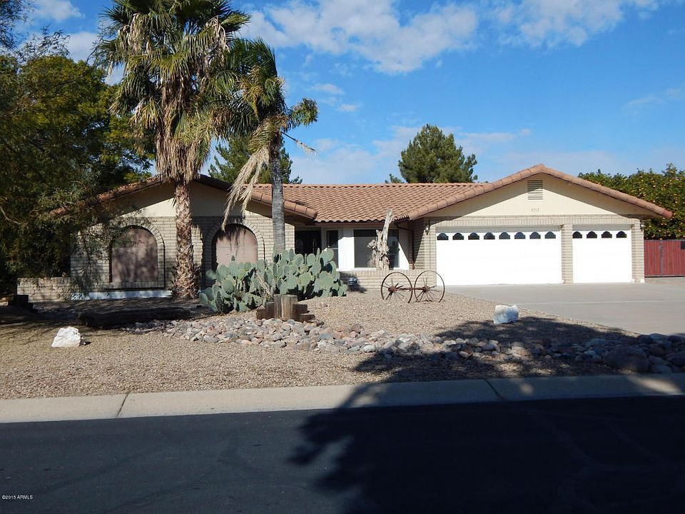 1st image of 8312 W Foothill Dr