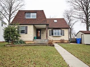 20 Vernam St, Iselin, NJ 08830