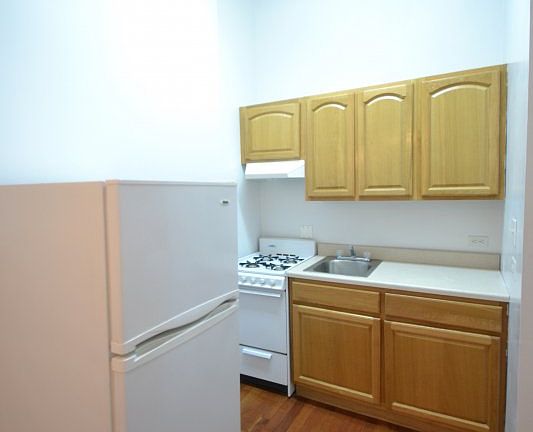 3rd image of 312 W 113th St APT 2A