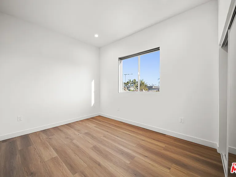 1907 S Corning St #1 — Photo 12