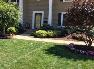 22411 Marlys Dr, Rocky River, OH 44116