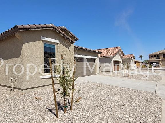5th image of 328 E Bahamas Dr