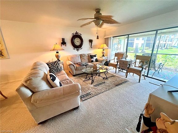 3rd image of 4240 Chantelle Dr APT B103
