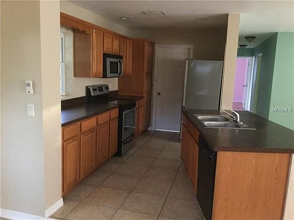 3rd image of 350 Lasolona Ave