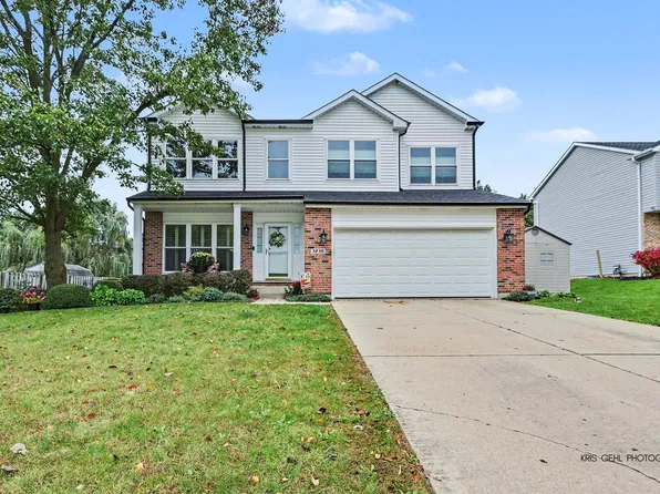 3230 Midlane Dr, Wadsworth, IL 60083