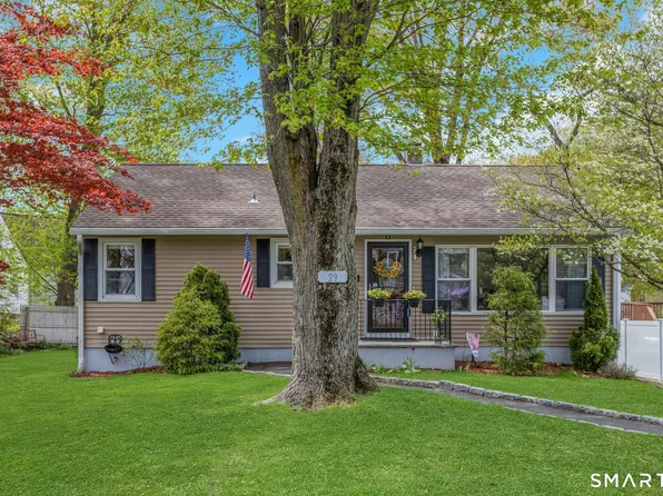29 Chatham Drive, Norwalk, CT 06854