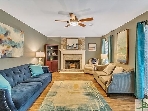 2nd image of 209 Brighton Woods Drive