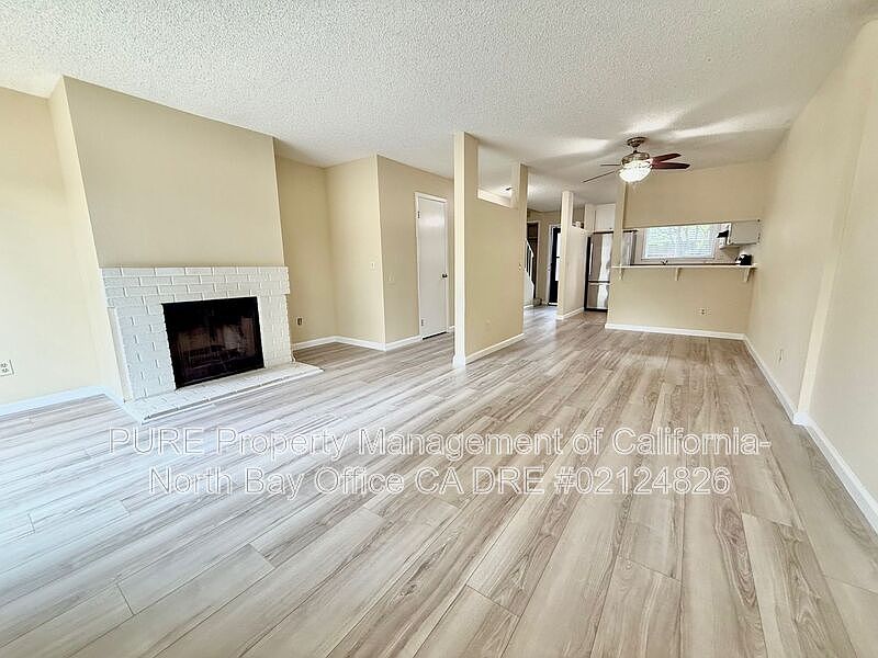 1st image of 687 Racquet Club Cir
