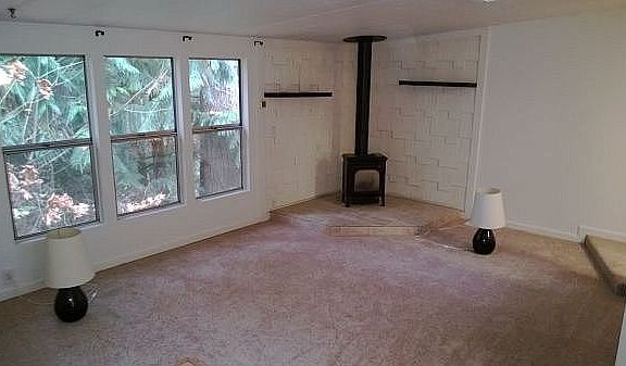 4th image of 4031 W Ames Lake Dr NE