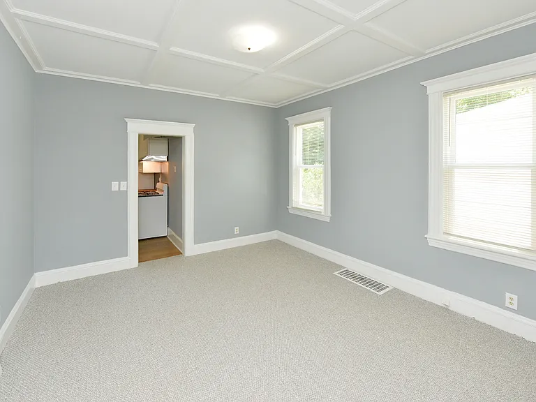 99 E Hunter Ave #1 — Photo 4