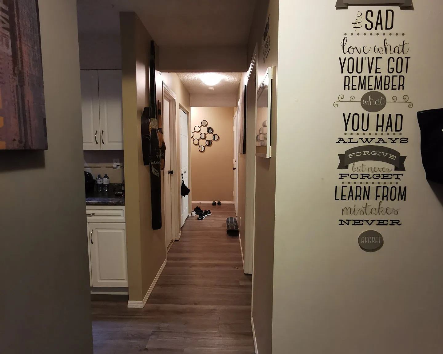 2 bed, 1000 sqft, $1,295 — Photo 2