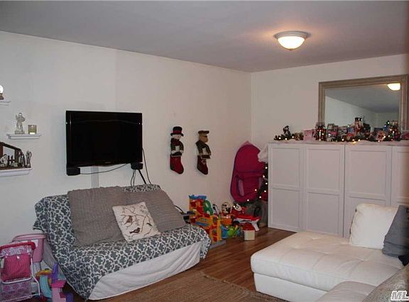 5th image of 24 Elm Ave