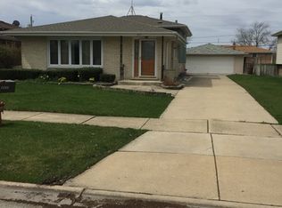 8908 Moody Ave, Oak Lawn, IL