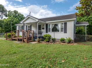225 Russell Rd, Rockford, TN 37853