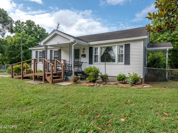 225 Russell Rd, Rockford, TN 37853