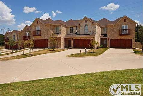 3rd image of 2223 Highland Villa Ln