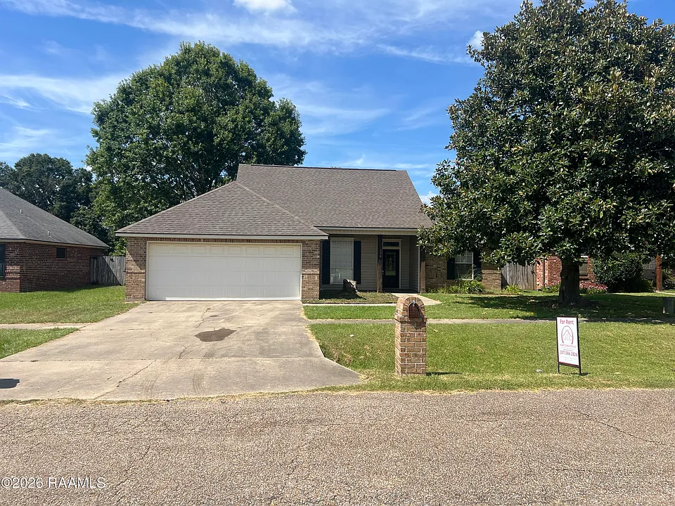 136 Pinnacle Dr