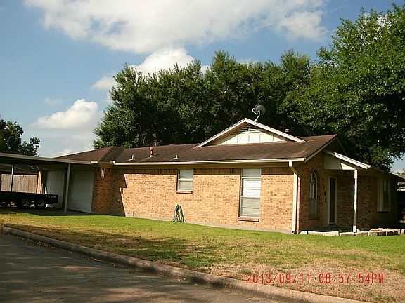 3rd image of 1442 S Circle Park St