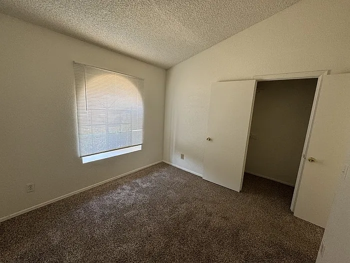 3227 W Helena Dr — Photo 14