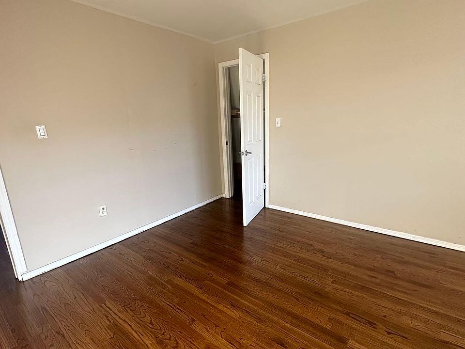 1st image of 37 Bay 20th St Floor 2