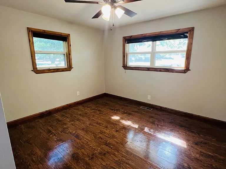 3615 N Grant St — Photo 12