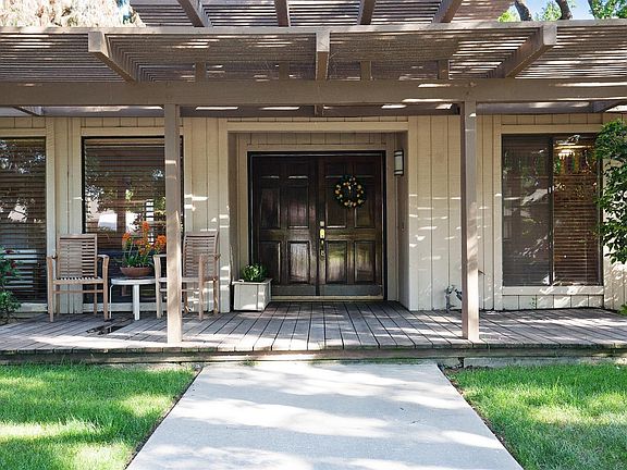 4th image of 14996 Avenue 313 N