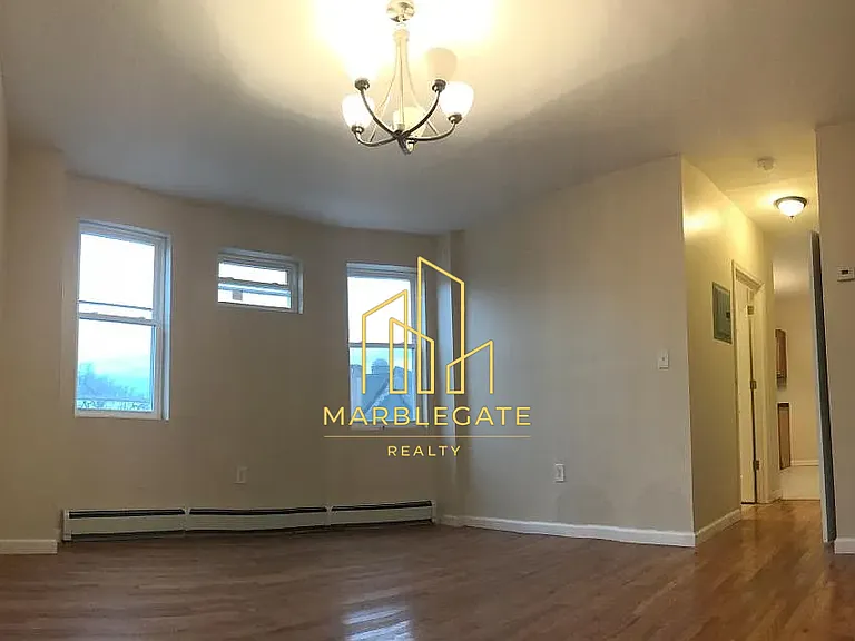 28 Sherman Ave #11 — Photo 4