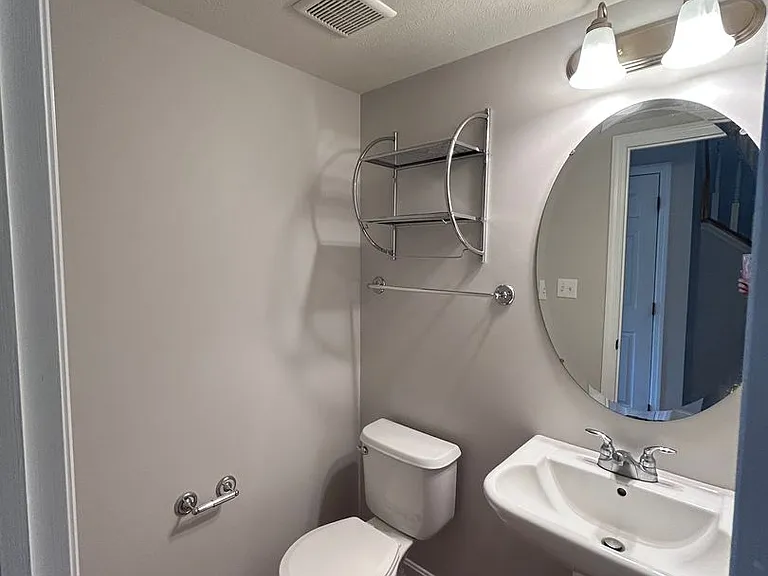 1-114 Castleview Dr — Photo 11