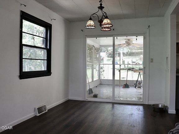 5th image of 315 S Lincoln St